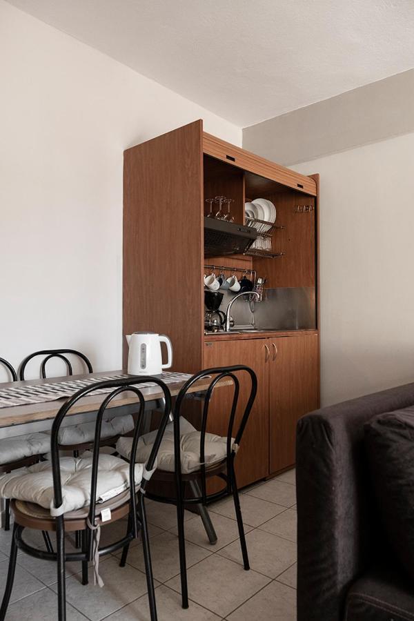 Apartamento Kalvou Flat Tesalónica Exterior foto